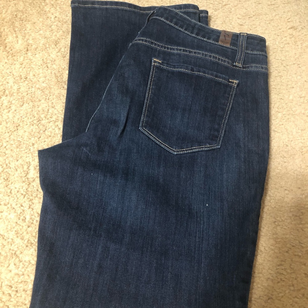 Women’s size 14 Simply Vera jeans